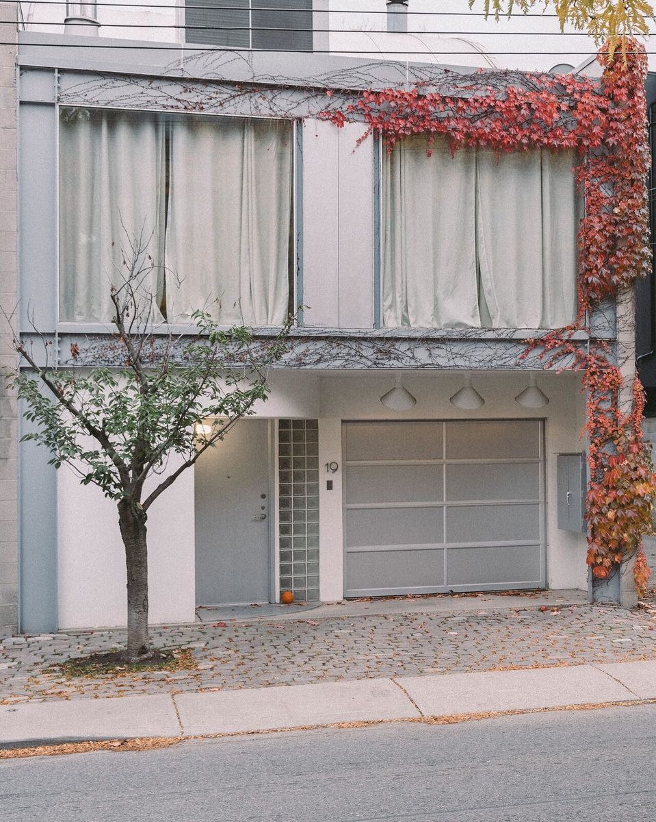 a small house, image 2 of 8